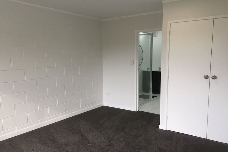 Photo of property in 153 Browns Bay Road, Browns Bay, Auckland, 0630