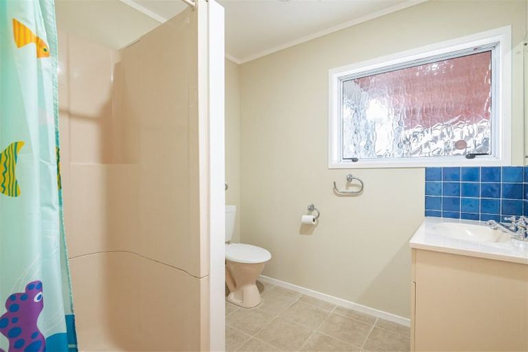 Photo of property in 33 Beulah Avenue, Rothesay Bay, Auckland, 0630