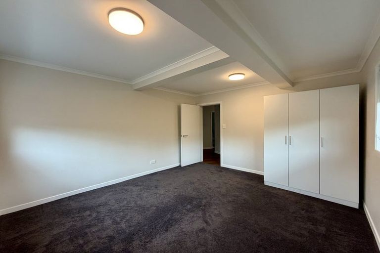 Photo of property in 2/38 Tramway Road, Beach Haven, Auckland, 0626
