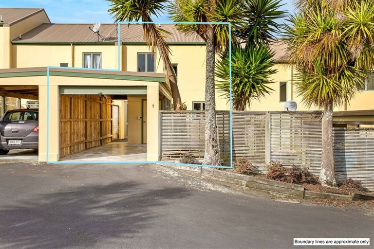 Photo of property in 7 Mt Lebanon Lane, Henderson, Auckland, 0612
