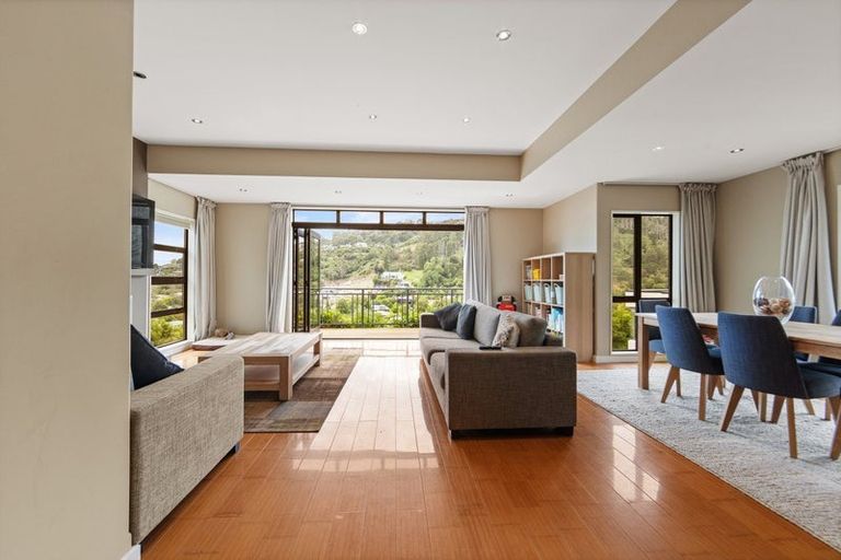 Photo of property in 8 Emerald Lane, Cashmere, Christchurch, 8022