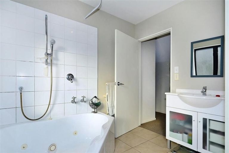 Photo of property in 126 Sherborne Street, St Albans, Christchurch, 8014