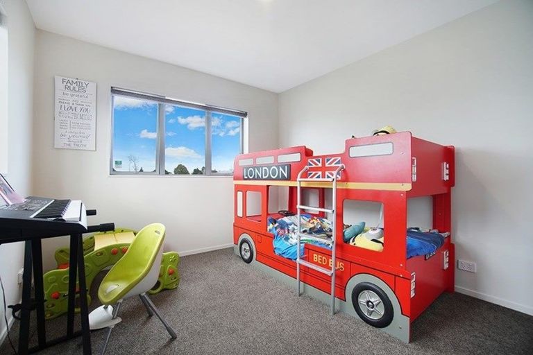 Photo of property in 15 Divide Loop, Takanini, 2112