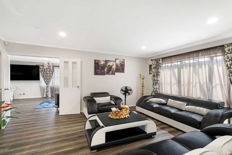 Photo of property in 35 Amaretto Avenue, Flat Bush, Auckland, 2019