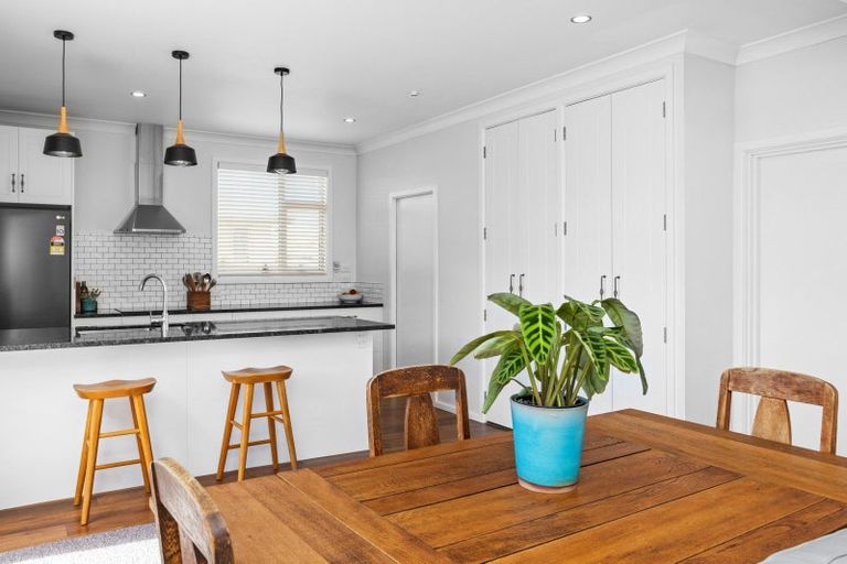 Photo of property in 912 Clive Street, Akina, Hastings, 4122