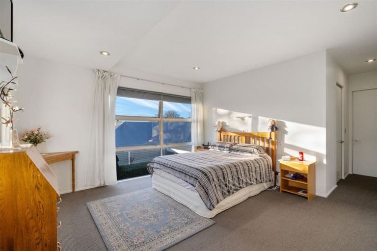 Photo of property in 76a Glandovey Road, Fendalton, Christchurch, 8052