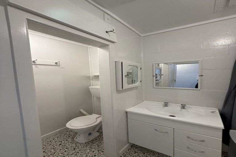 Photo of property in 8 Banff Street, Regent, Whangarei, 0112