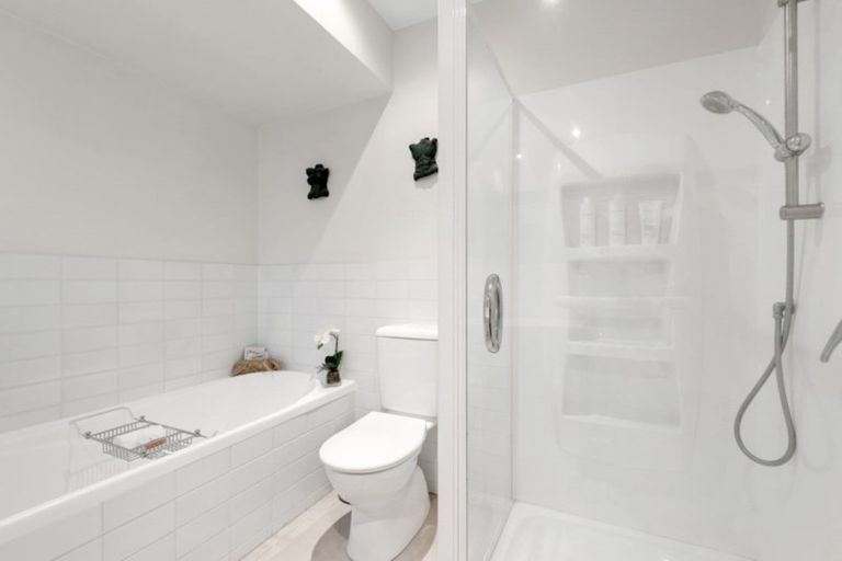 Photo of property in 19j Kabul Street, Khandallah, Wellington, 6035