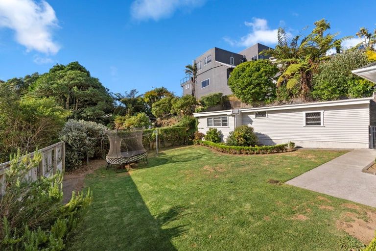 Photo of property in 384 Devon Street West, Lynmouth, New Plymouth, 4310