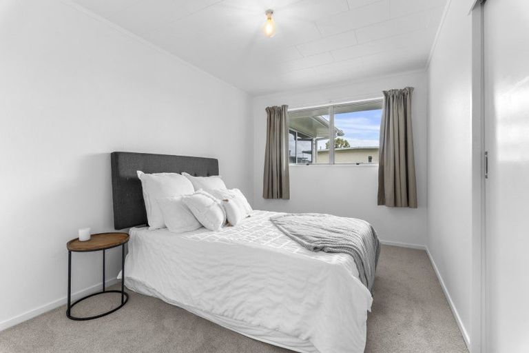 Photo of property in 3/62 Wallace Place, Westown, New Plymouth, 4310