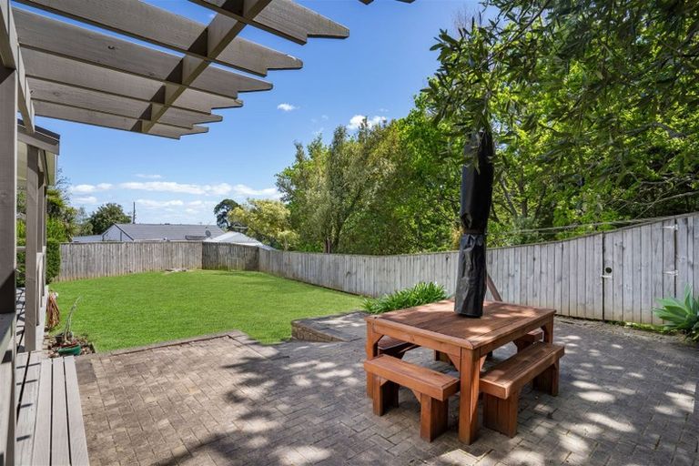 Photo of property in 16 Janome Place, Bucklands Beach, Auckland, 2014