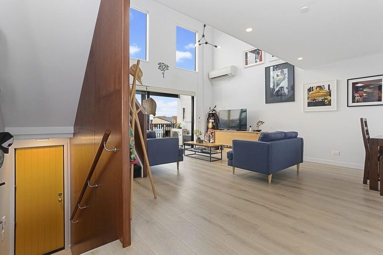 Photo of property in 26 Alexander Willis Crescent, Hobsonville, Auckland, 0616