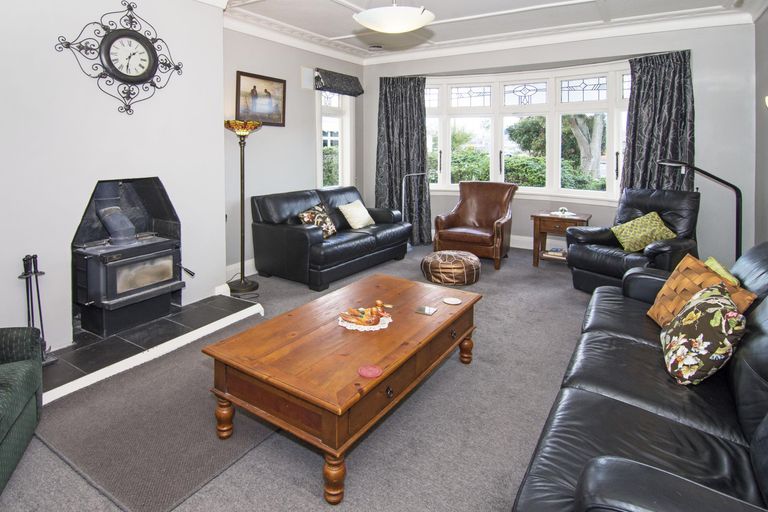 Photo of property in 24 Albert Street, Masterton, 5810