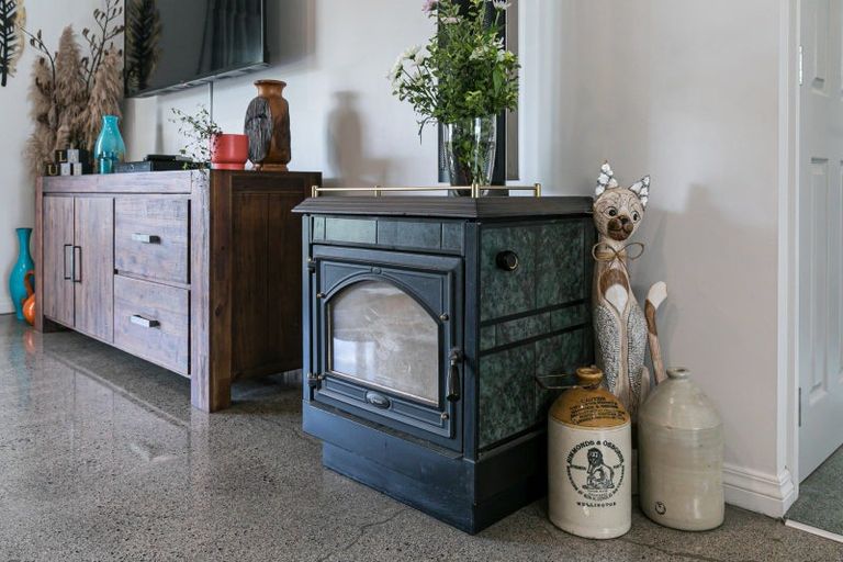 Photo of property in 2/82 Station Road, Takapau, Waipukurau, 4281