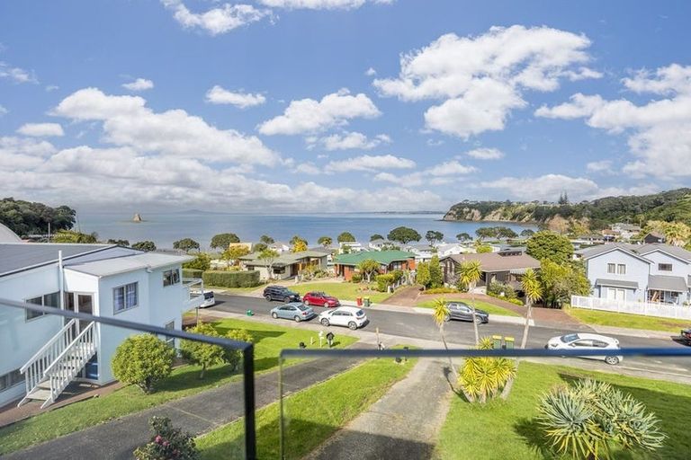 Photo of property in 18 Zita Avenue, Matakatia, Whangaparaoa, 0930