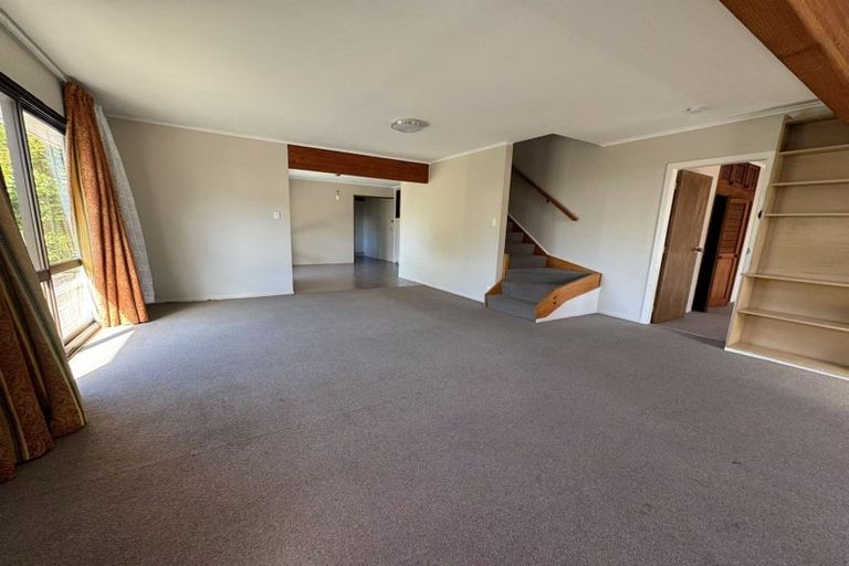 Photo of property in 572 Beach Road, Rothesay Bay, Auckland, 0630