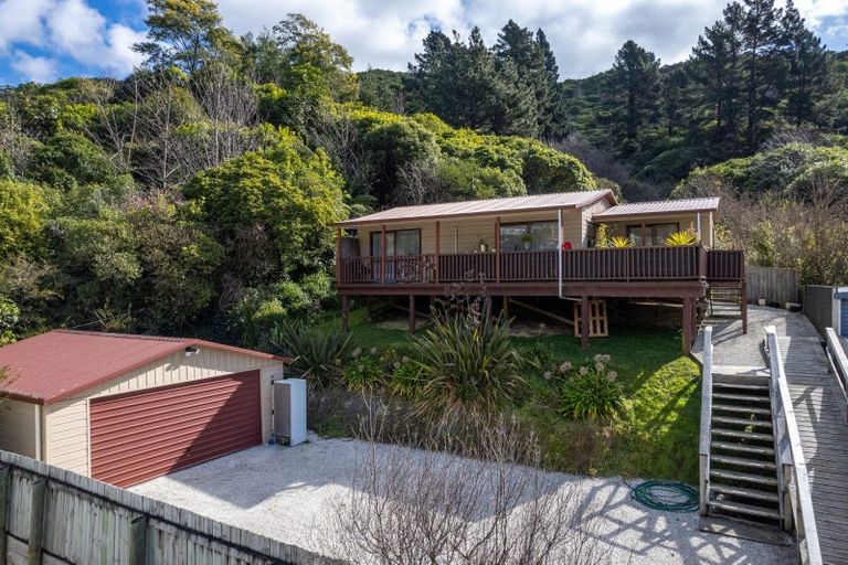Photo of property in 61a Wairau Road, Picton, 7220