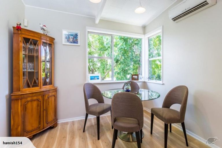 Photo of property in 31 Tauroa Road, Havelock North, 4130