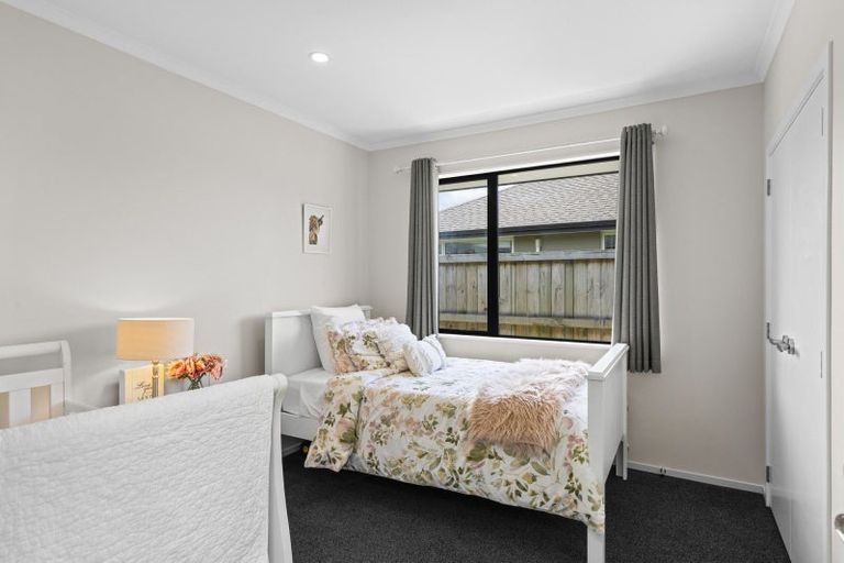 Photo of property in 16 Hehan Close, Cambridge, 3434