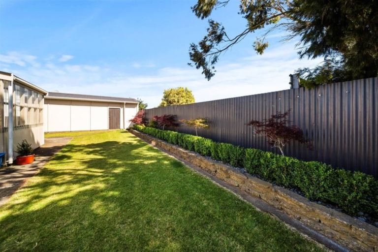 Photo of property in 37 Burns Street, Hawera, 4610