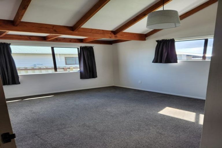 Photo of property in 9 Churchill Terrace, Waiuku, 2123