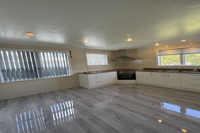 Photo of property in 1 Kohiwi Road, Manurewa, Auckland, 2102