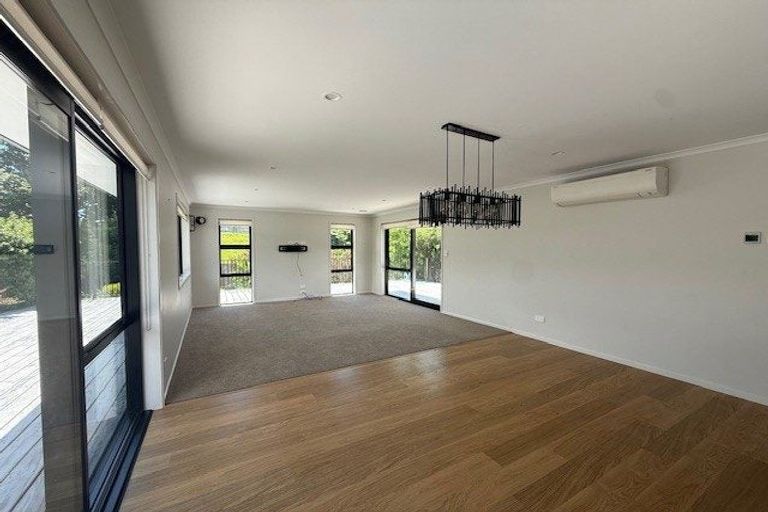 Photo of property in 38 Kiritiana Close, Pyes Pa, Tauranga, 3112