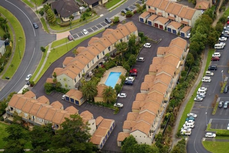 Photo of property in 30/21 Armoy Drive, East Tamaki, Auckland, 2016