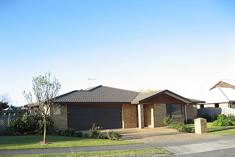 Photo of property in 22 Karina Crescent, Redwoodtown, Blenheim, 7201