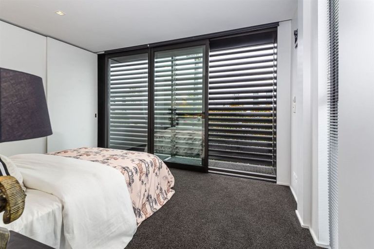 Photo of property in 1 Millbank Lane, Merivale, Christchurch, 8014