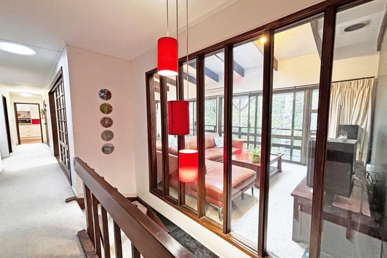 Photo of property in 20 Langstone Place, Chatswood, Auckland, 0626