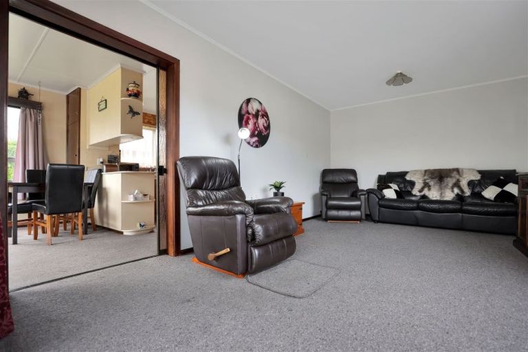 Photo of property in 98 Mcmurdo Street, Tinwald, Ashburton, 7700