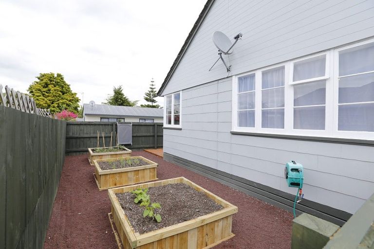 Photo of property in 91 Massey Street, Frankton, Hamilton, 3204