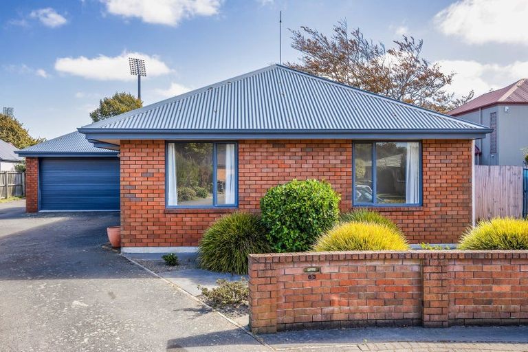 Photo of property in 63 Parade Court, Addington, Christchurch, 8024