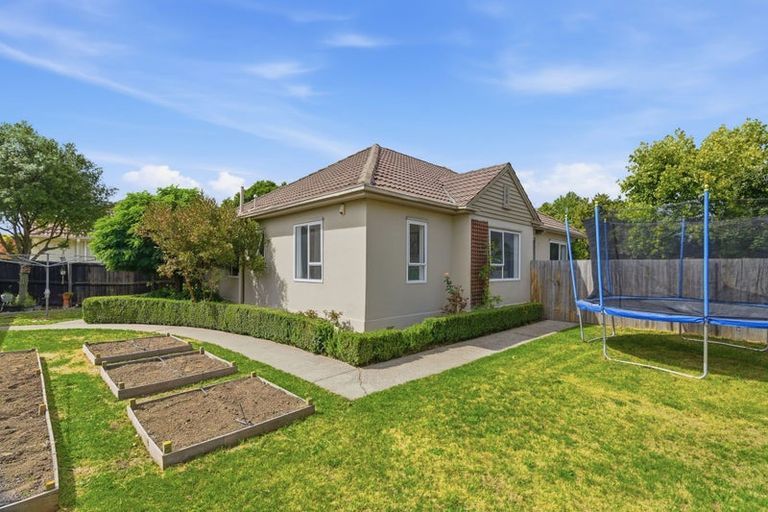 Photo of property in 37 Springs Road, Wigram, Christchurch, 8042