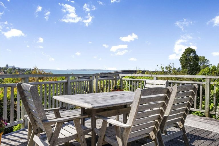 Photo of property in 100a Mellons Bay Road, Mellons Bay, Auckland, 2014