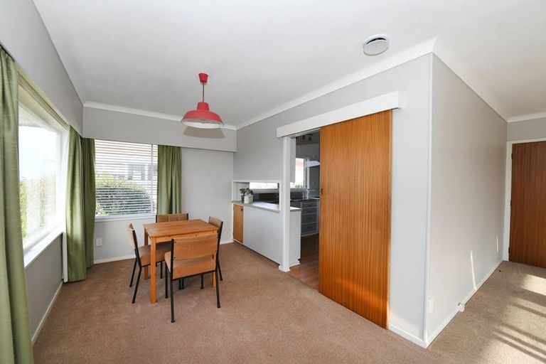 Photo of property in 1/3 Onepoto Road, Hauraki, Auckland, 0622