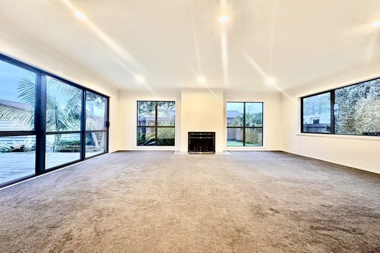 Photo of property in 21 Kelvin Road, Papakura, 2110