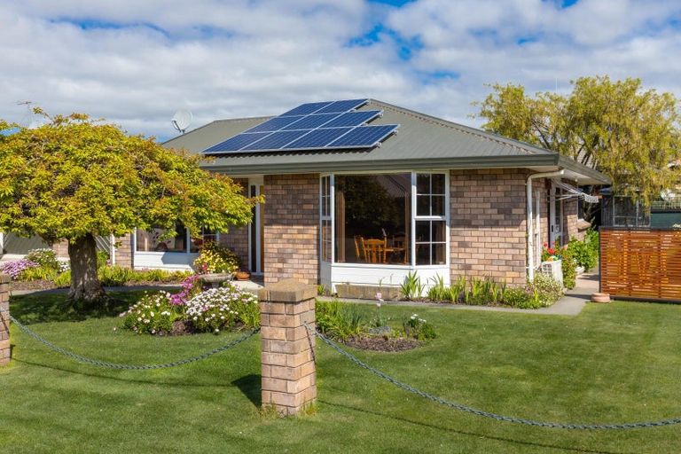 Photo of property in 27 Karina Crescent, Redwoodtown, Blenheim, 7201