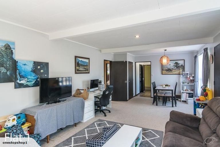 Photo of property in 15a Princeton Road, Raumati Beach, Paraparaumu, 5032