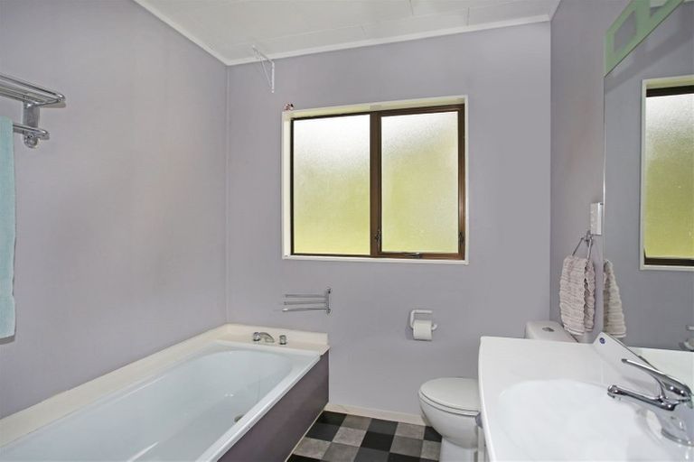 Photo of property in 40 Isabella Drive, Pukekohe, 2120