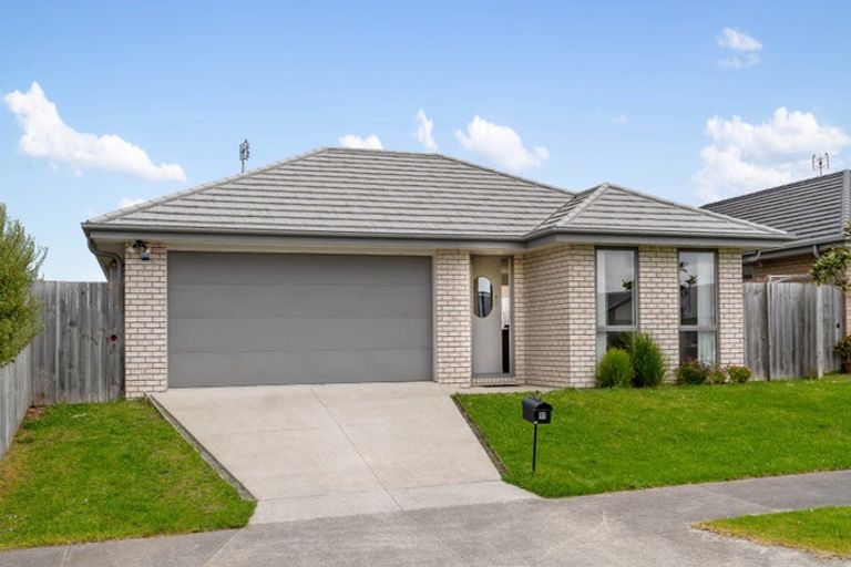 Photo of property in 17 Olivia Road, Pukekohe, 2120
