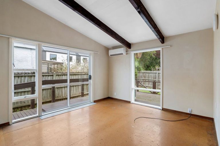 Photo of property in 2/14 Frederick Street, Waltham, Christchurch, 8011