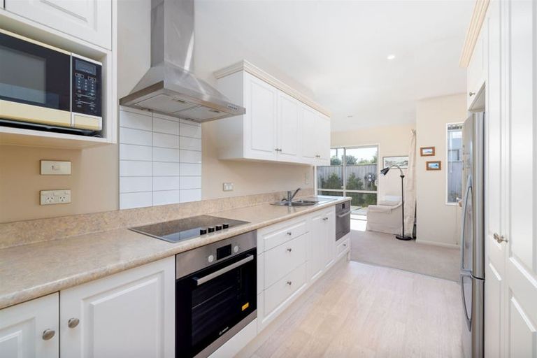 Photo of property in 1 Streamside Court, Woolston, Christchurch, 8062
