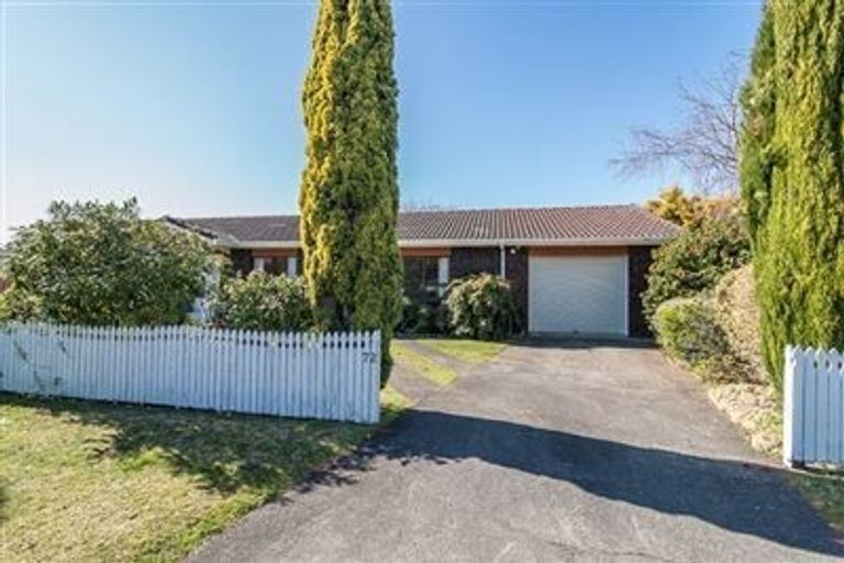 Photo of property in 72 Aorangi Road, Paraparaumu, 5032