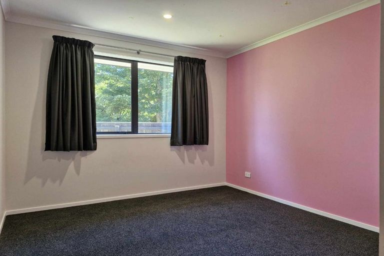 Photo of property in 21 Sycamore Grove, Lower Vogeltown, New Plymouth, 4310