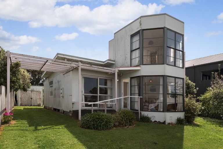 Photo of property in 22 Dillon Street, Waihi Beach, 3611