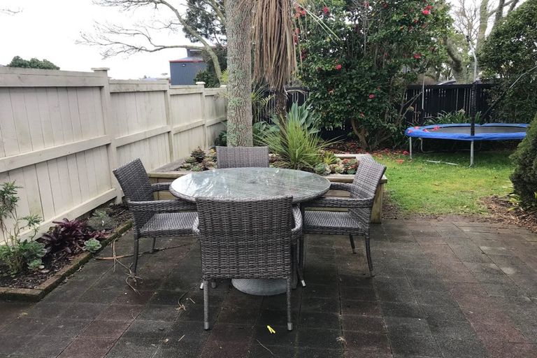 Photo of property in 1/57 Butley Drive, Farm Cove, Auckland, 2012