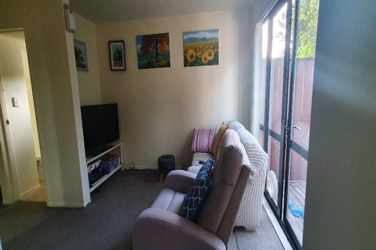 Photo of property in 4/109 Shakespeare Road, Milford, Auckland, 0620