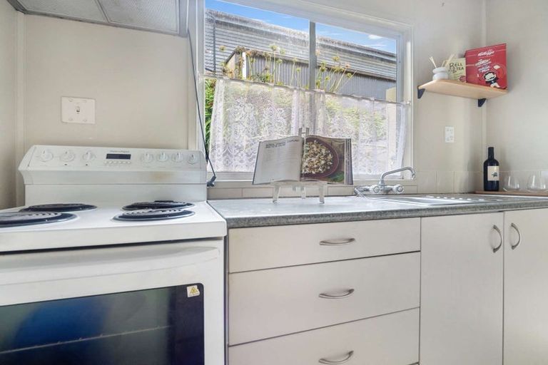 Photo of property in 2/100 River Road, Hamilton East, Hamilton, 3216